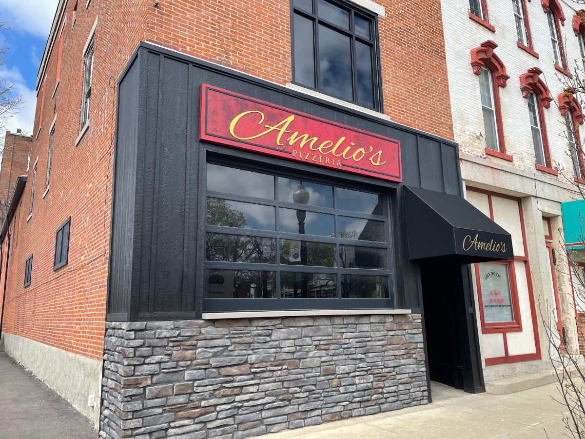Amelio’s Pizzeria